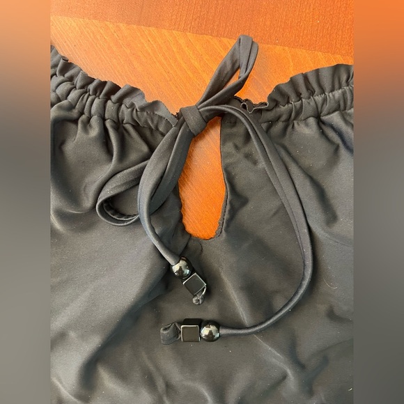 Aerie One Piece Swim Suit Black Ruffle MEDIUM - Picture 2 of 4